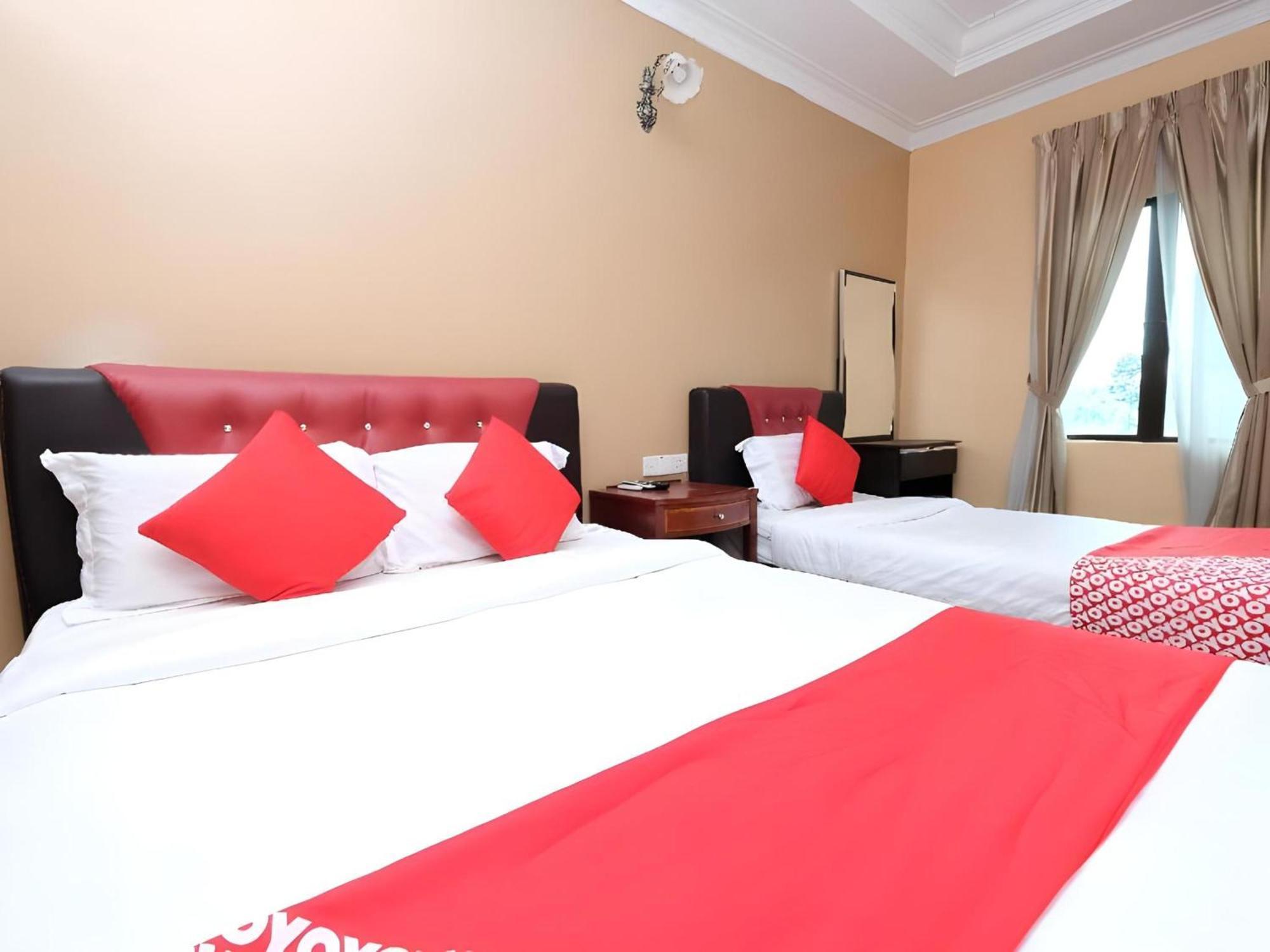 Super Oyo 707 Ayuni Hotel Bangi Εξωτερικό φωτογραφία