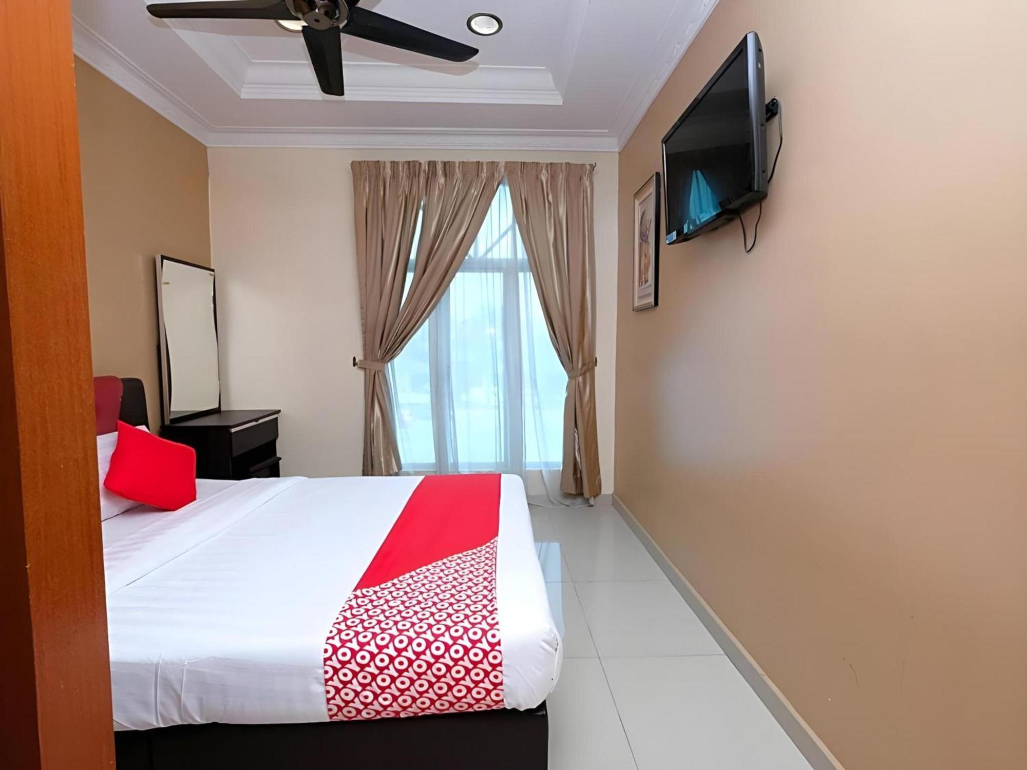 Super Oyo 707 Ayuni Hotel Bangi Εξωτερικό φωτογραφία