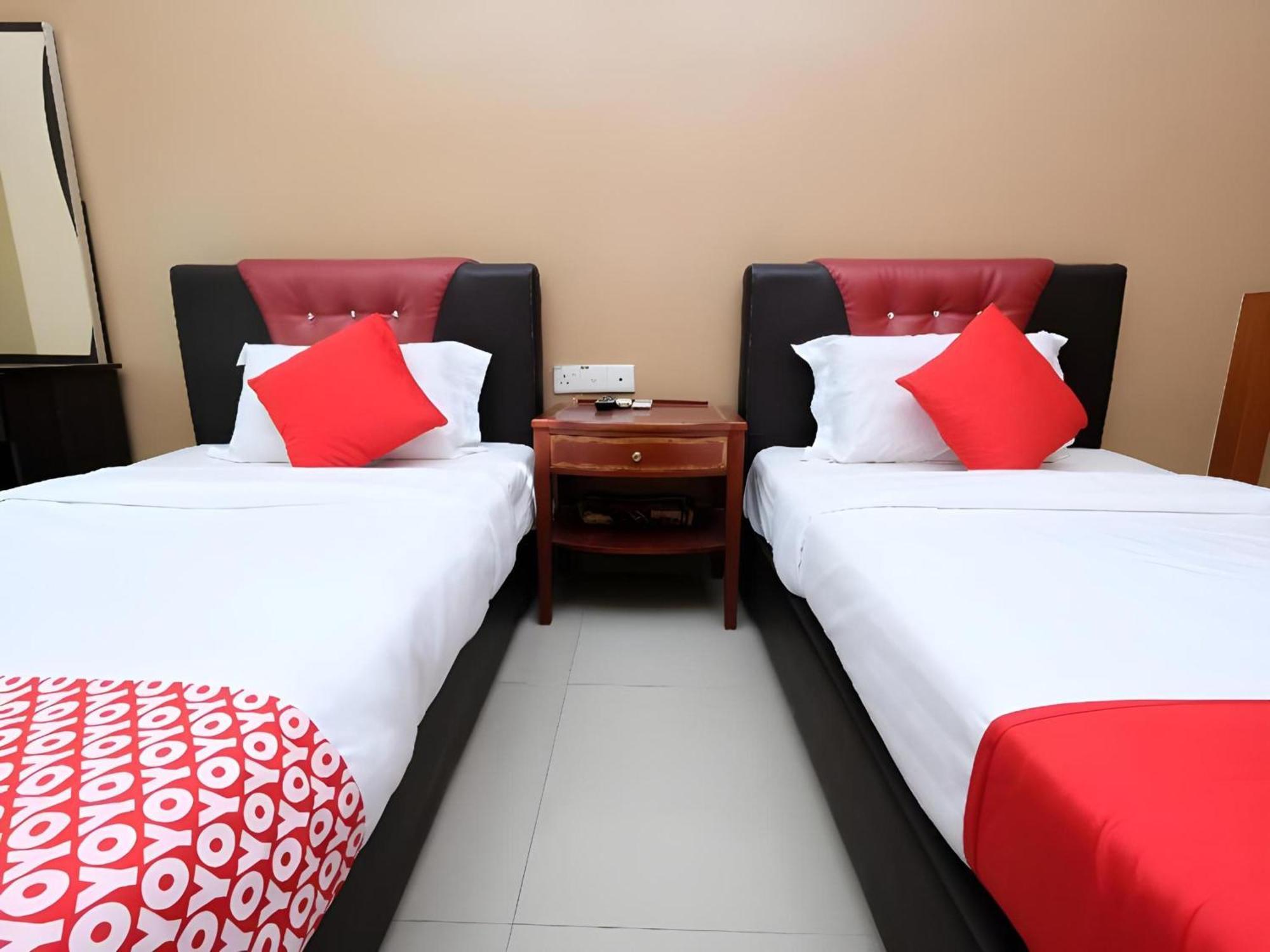 Super Oyo 707 Ayuni Hotel Bangi Εξωτερικό φωτογραφία