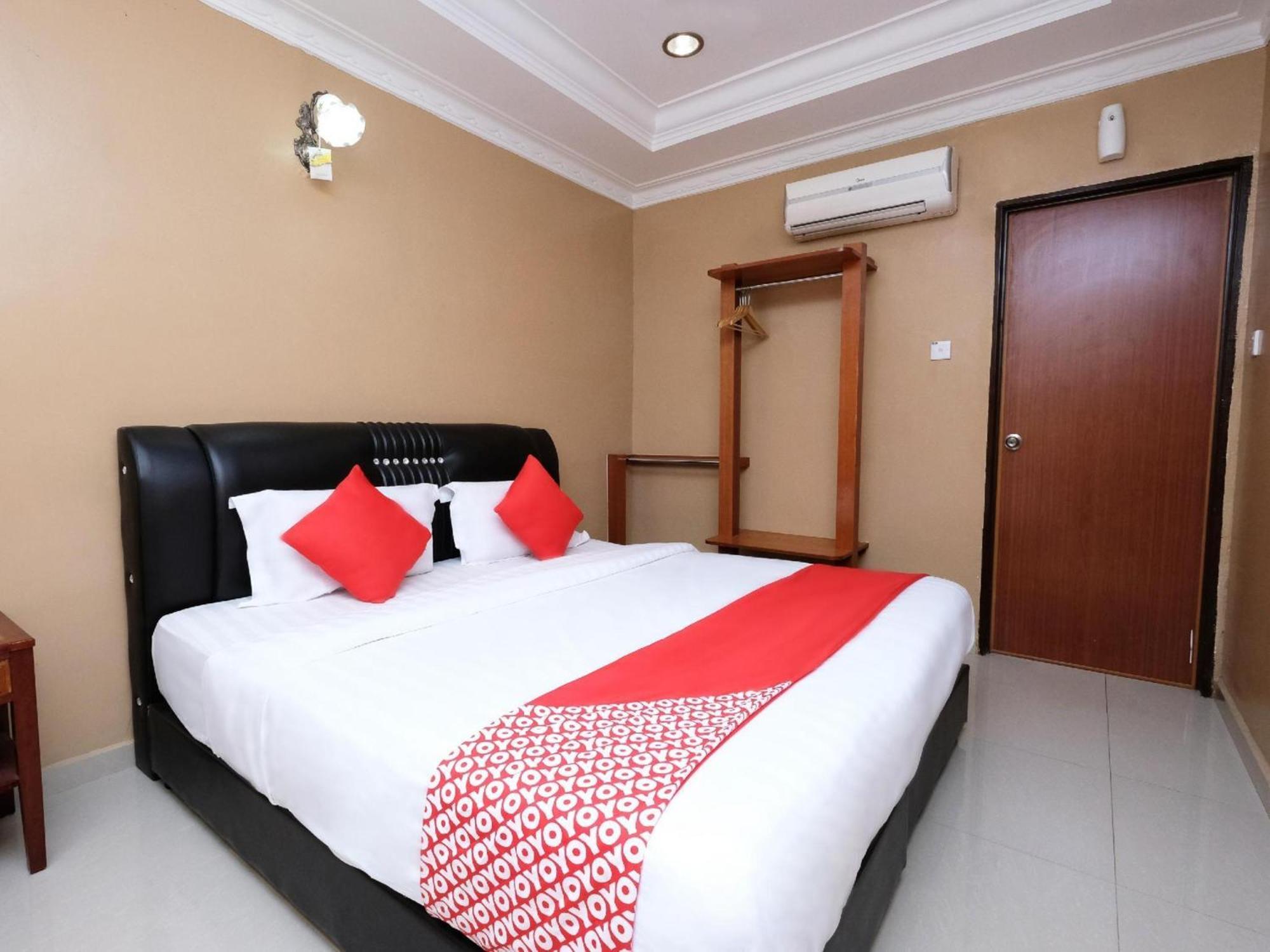 Super Oyo 707 Ayuni Hotel Bangi Εξωτερικό φωτογραφία