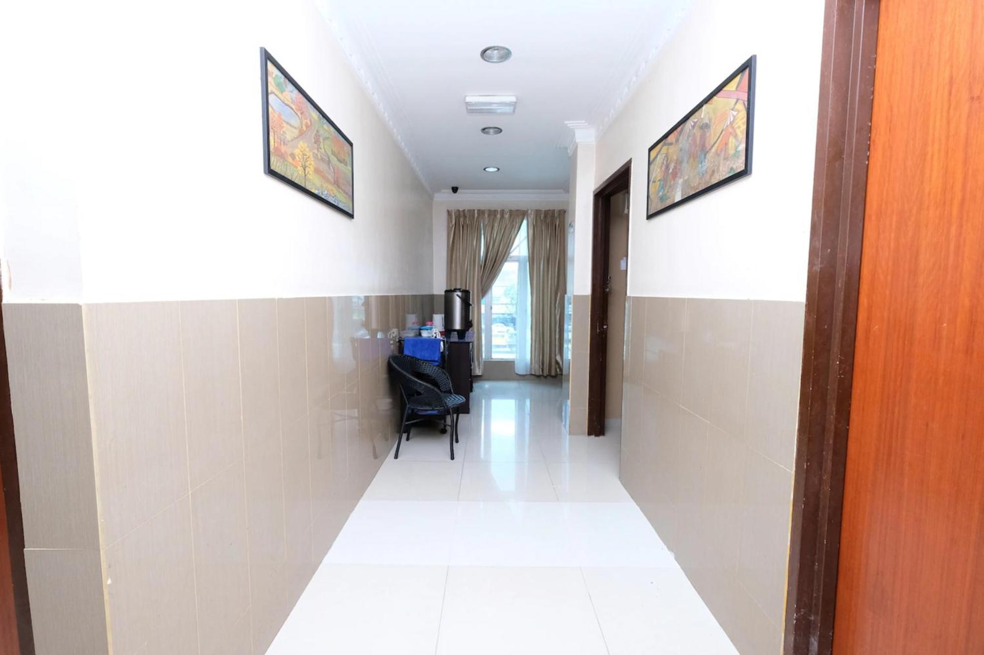 Super Oyo 707 Ayuni Hotel Bangi Εξωτερικό φωτογραφία